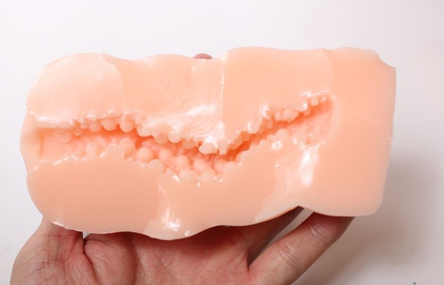 汤马托易士-“暗精灵”评测！几十年积累的飞机杯产业，“仿真”将如何发展？