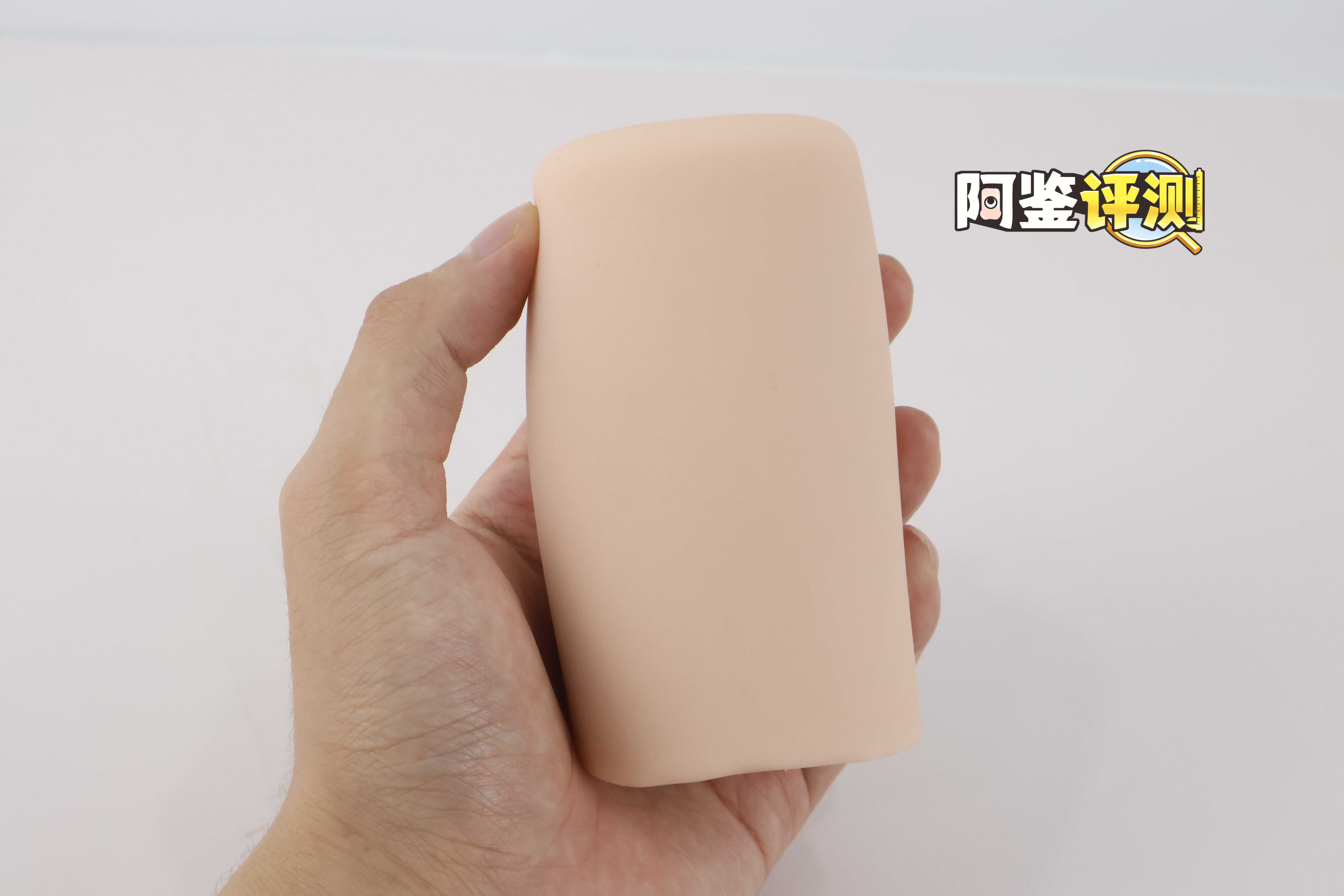 杯多多-“七彩罐娘”评测!隐蔽型的可乐罐飞机杯,图一乐还是真实用?(上:红,黄,橙)