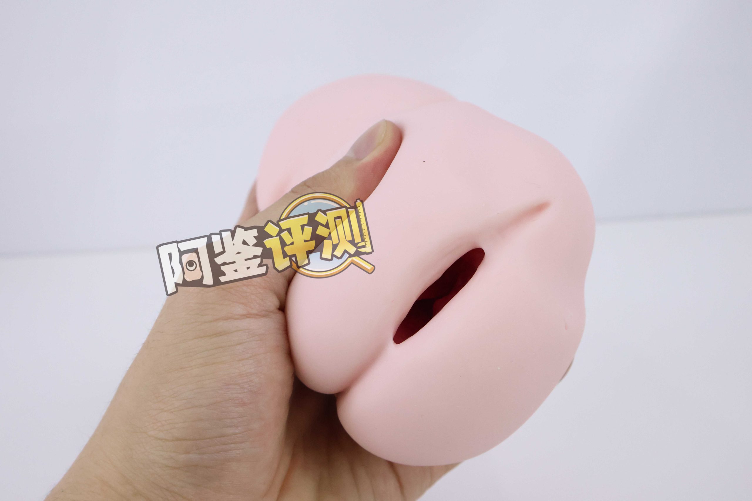 魔眼——“肉超紧莉娜”评测！少女的成长！等等....谁在我飞机杯里放刀片？