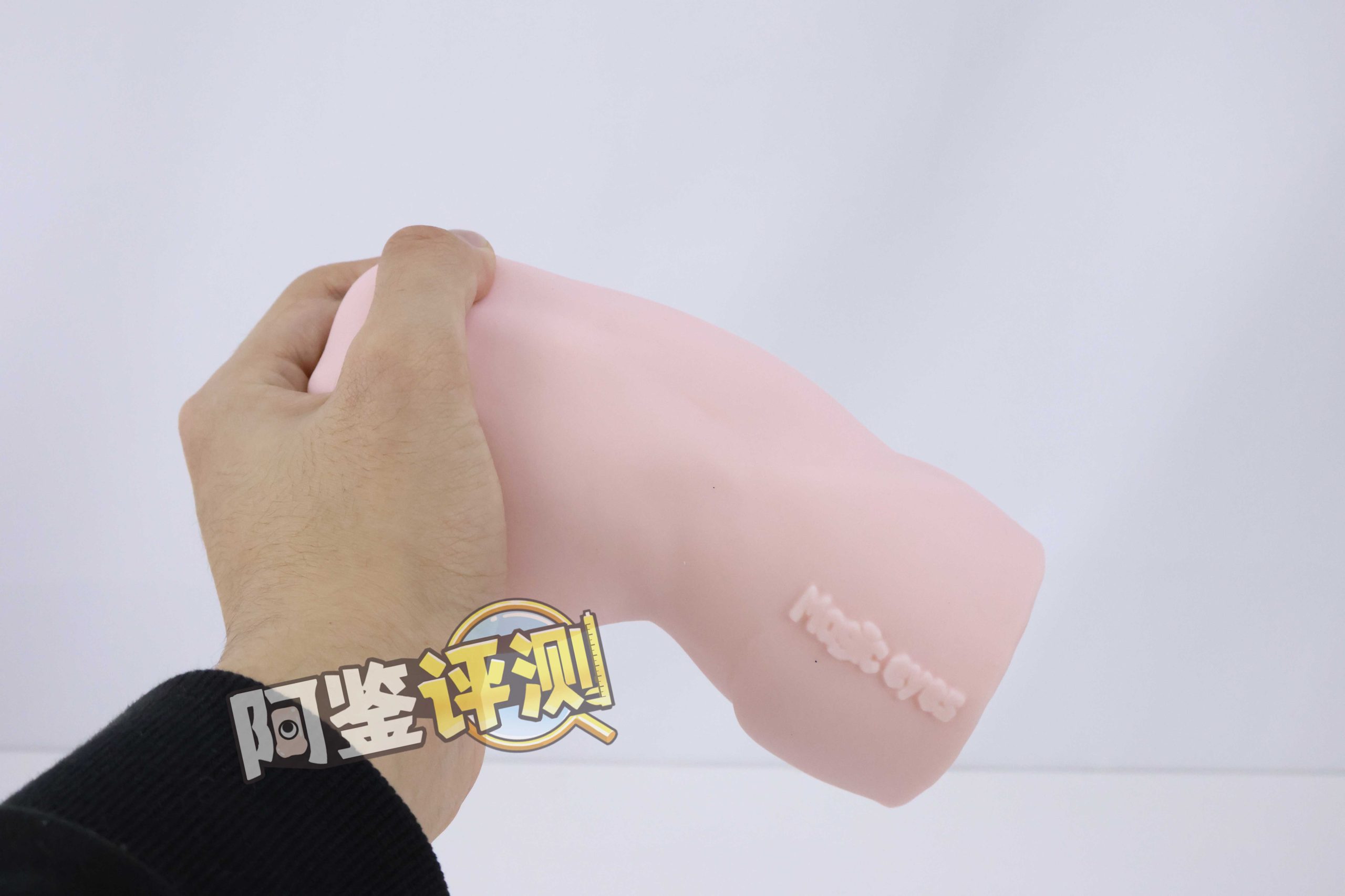 魔眼——“肉超紧莉娜”评测！少女的成长！等等....谁在我飞机杯里放刀片？