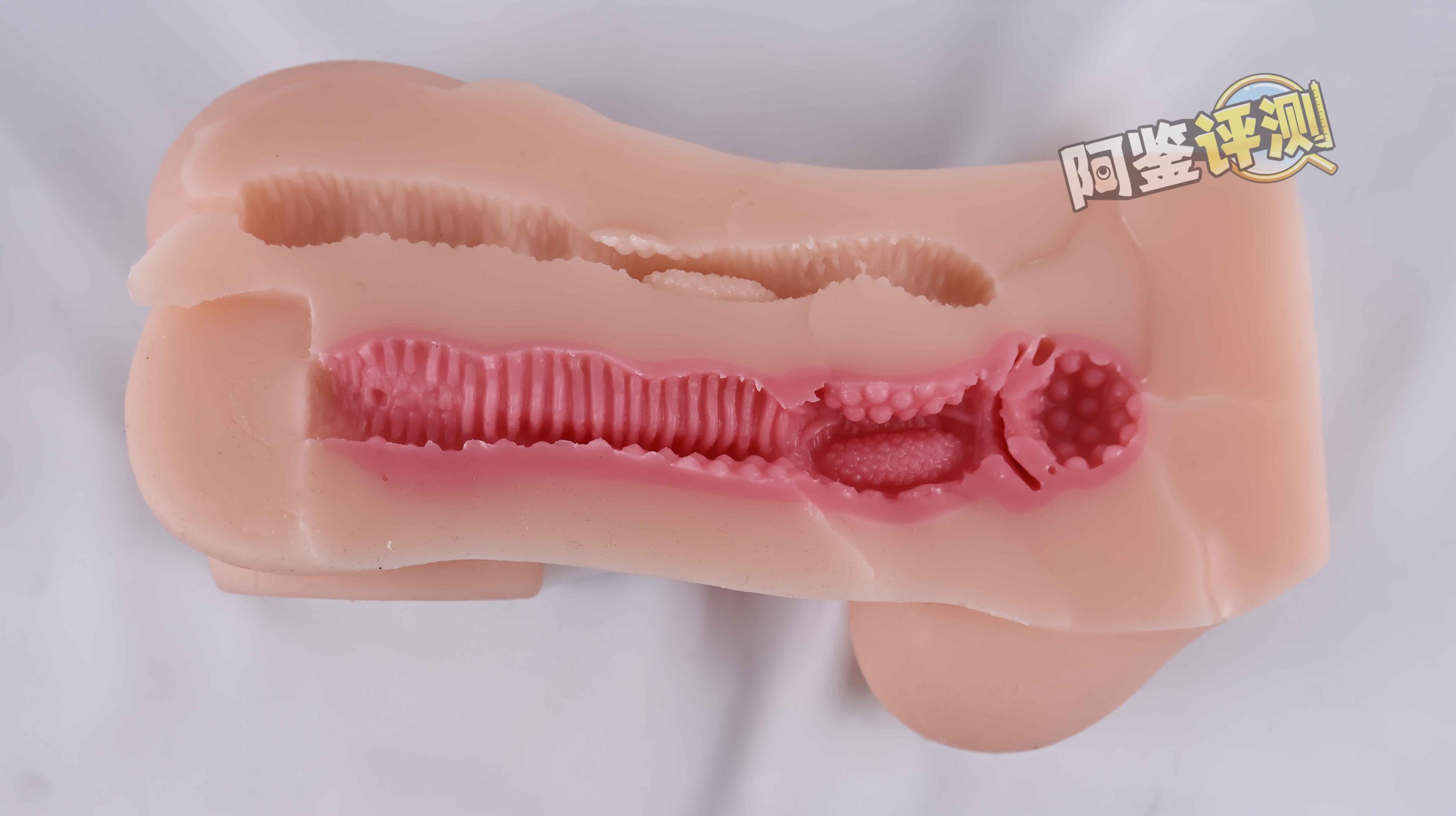 GXP—“发热试炼”评测！软胶+双通道+躯干形+大克重...要素拉满的最终产物将如何？