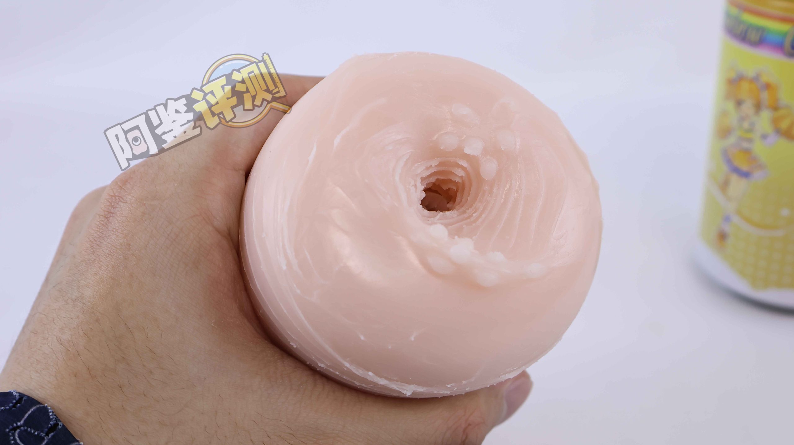 杯多多-“七彩罐娘”评测!隐蔽型的可乐罐飞机杯,图一乐还是真实用?(上:红,黄,橙)