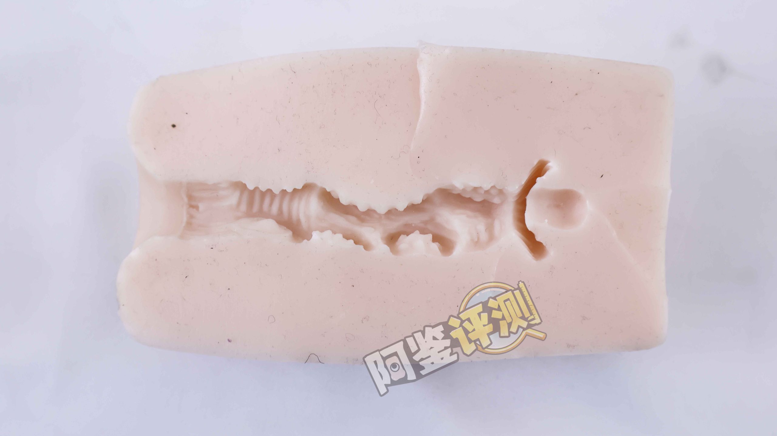 杯多多-“七彩罐娘”评测！隐蔽型小杯，图一乐还是真实用？（下：紫，粉，绿，蓝）