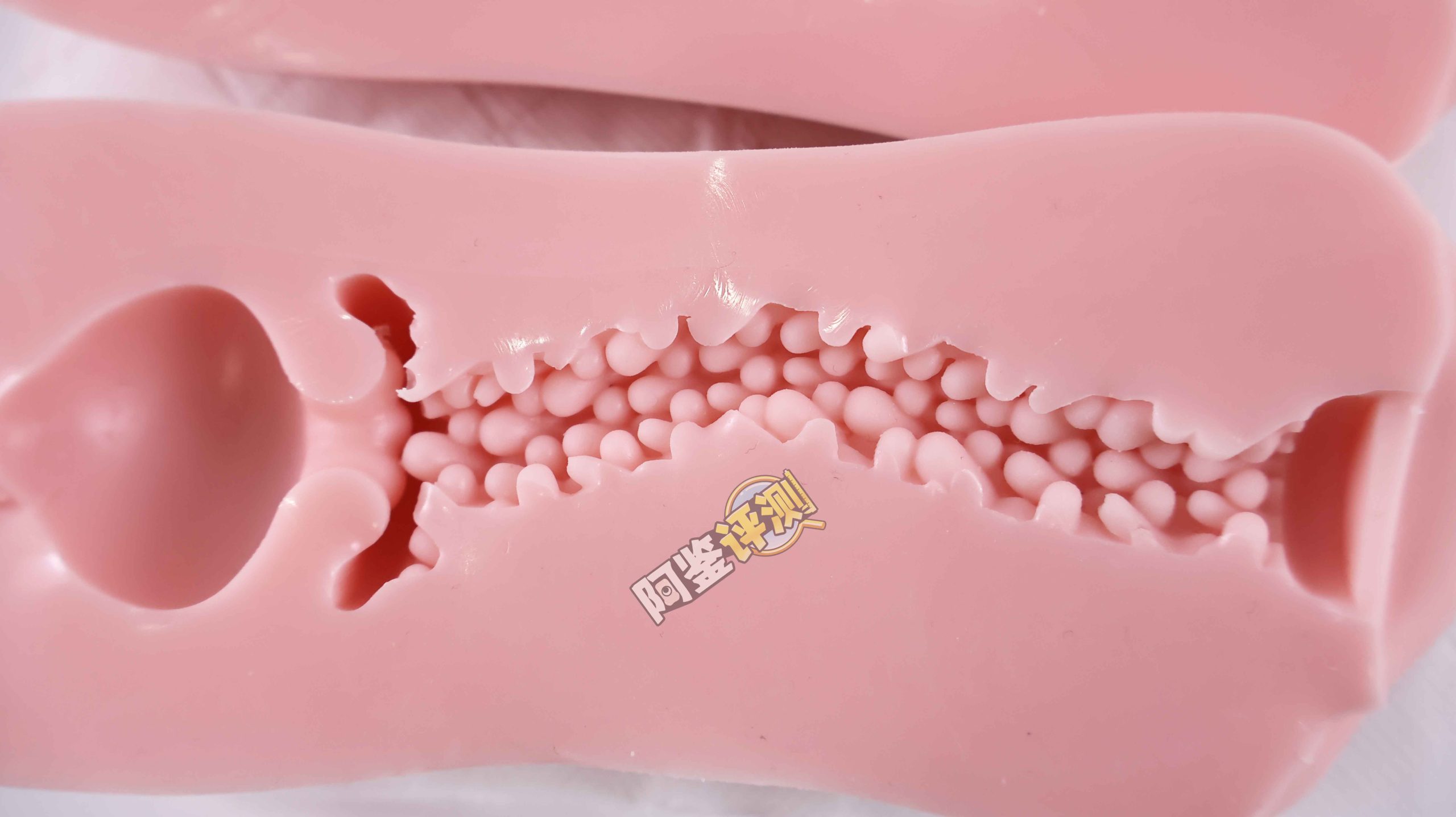 对子哈特—“真实17岁+G19八代”评测！完全相同的翻版倒模，简单粗暴的按摩结构！