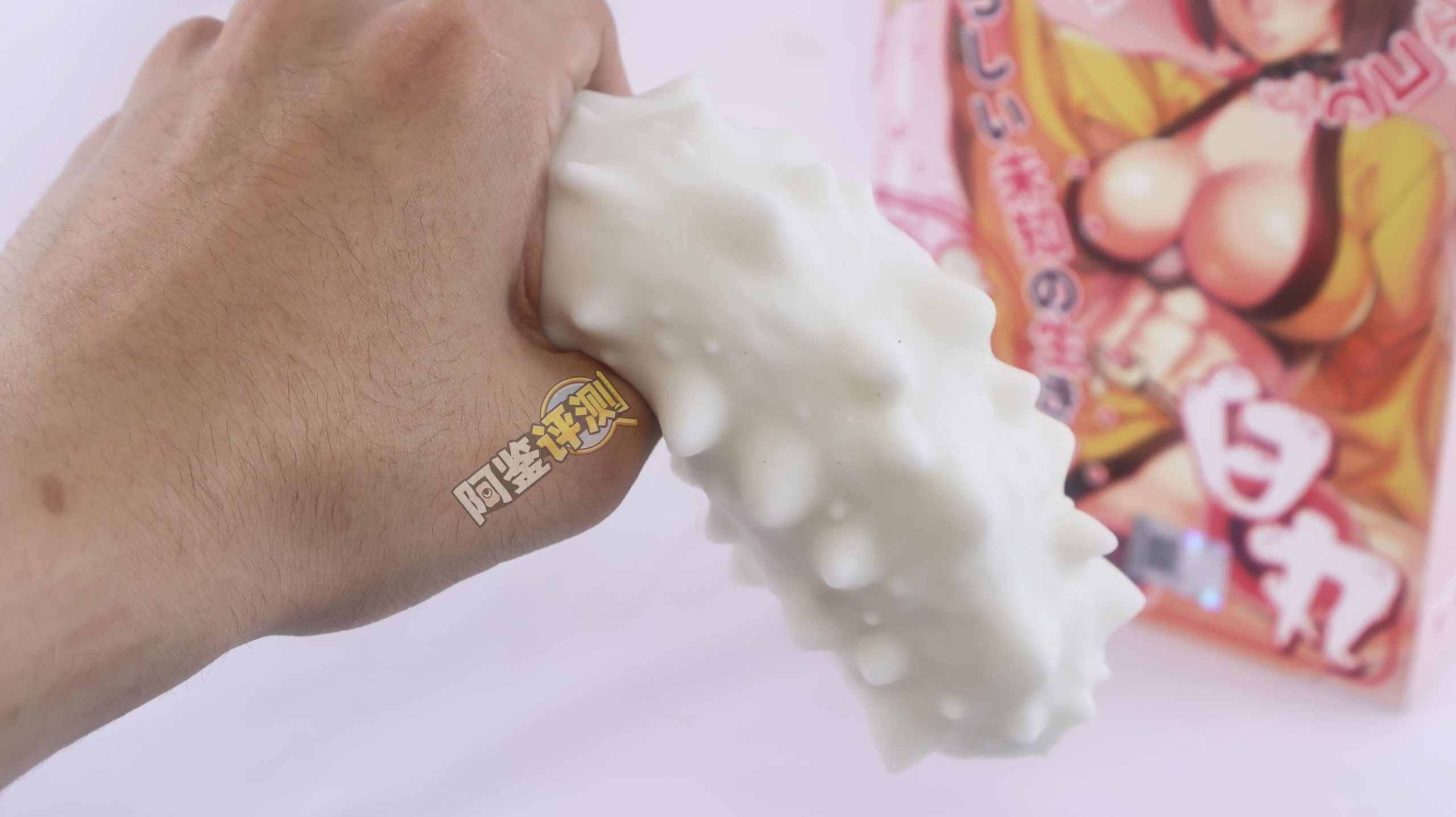 国产大魔王——“白丸”评测！虽然外形手感非常奇怪，但通道的剐蹭感不错