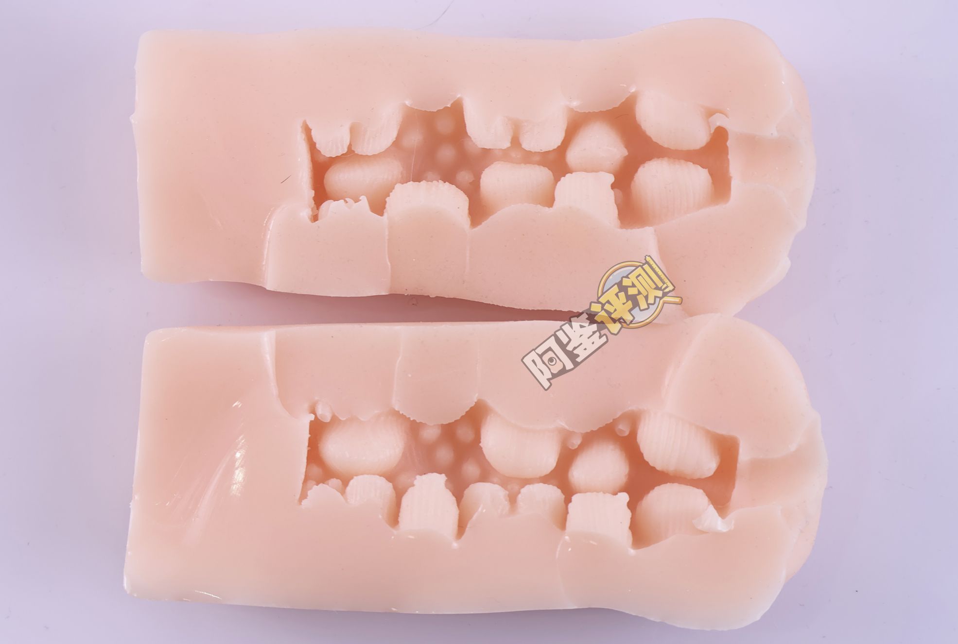 汤马托易士——“美优酱一年调教”评测！密布圆形石块的通道，把我的龟头狠狠卡住了...