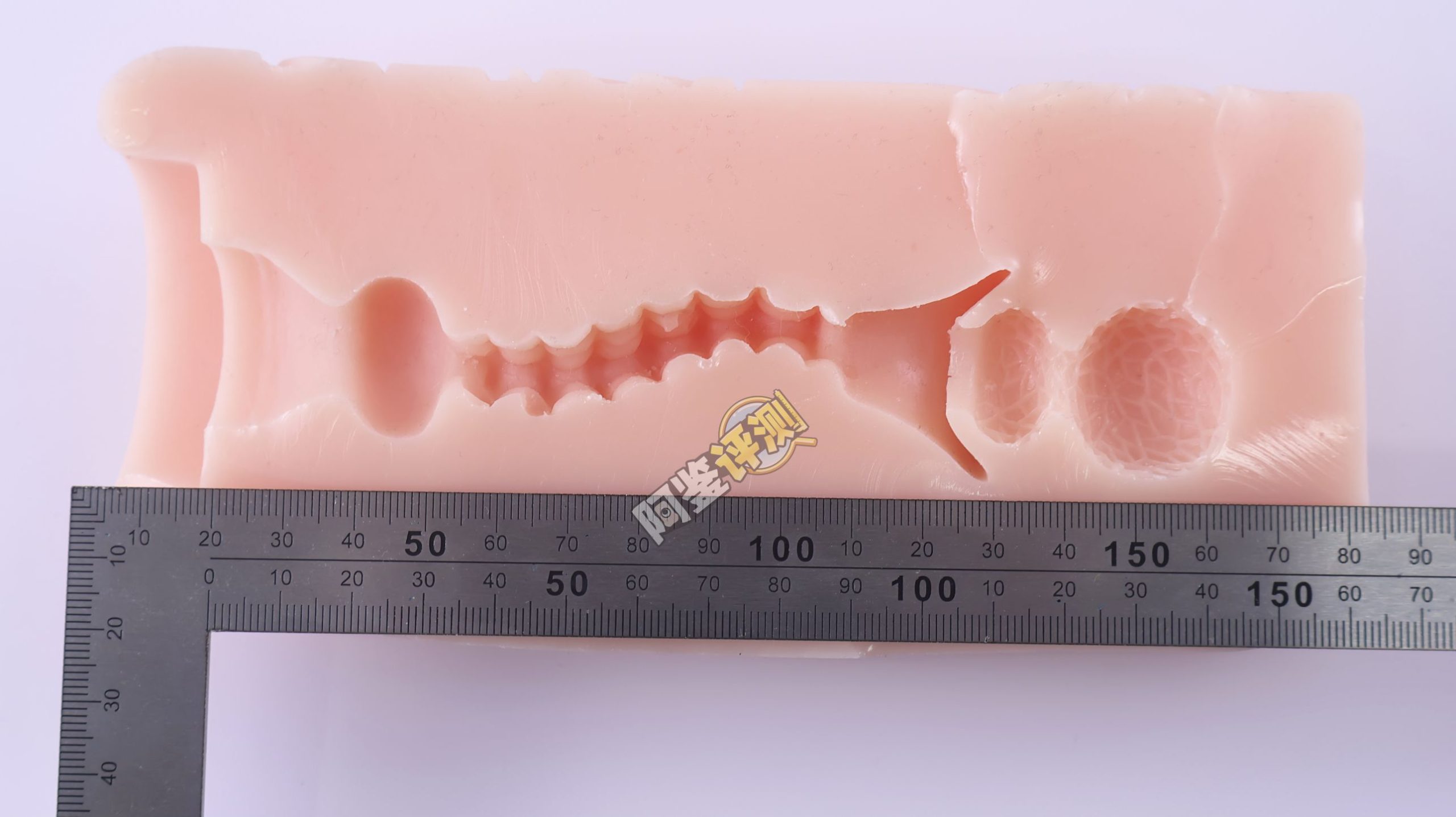 对子哈特——“舞踏会”评测!难以理解的古怪设计,像是礼盒中的月饼一样华而不实