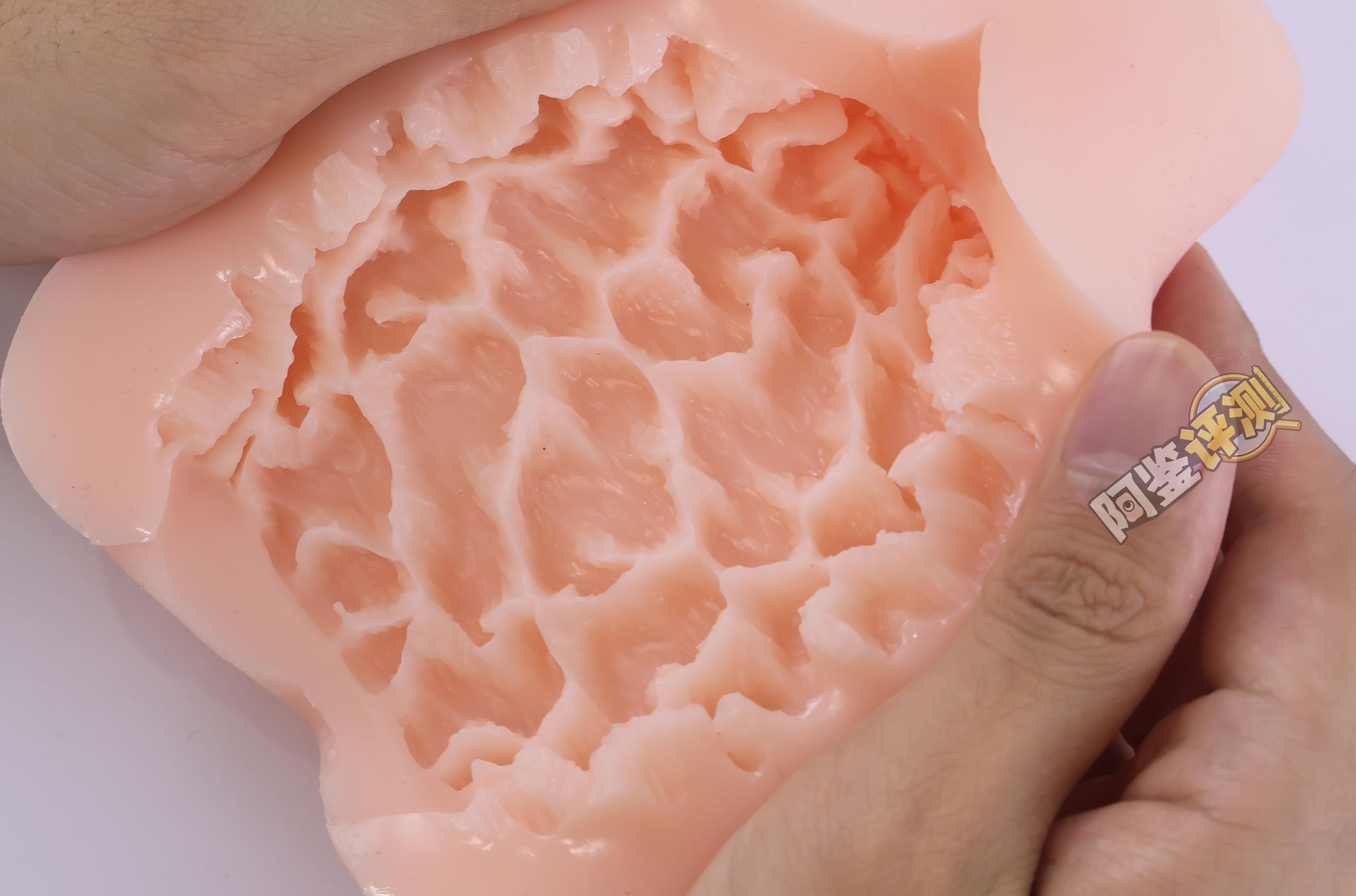 汤马托易士——“超昂闪忍”评测！这个超小众的联名肉片款，居然还相当好用