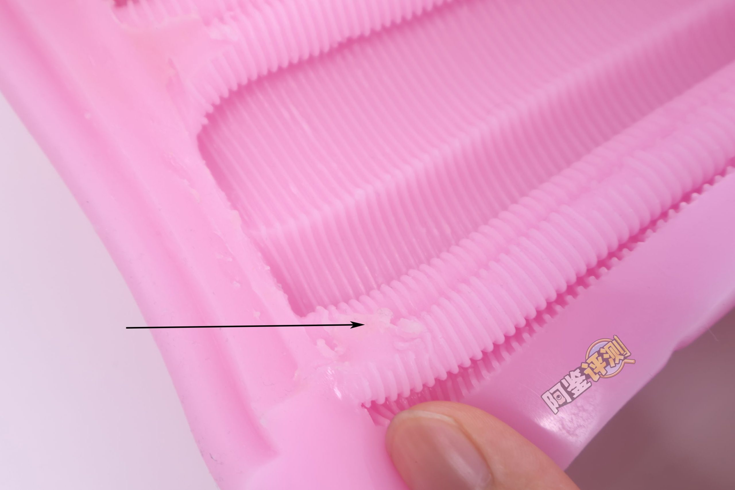 火炮——“口交皇后”评测!试图做出上下都有舌头的口交感,但实际结果相当平淡