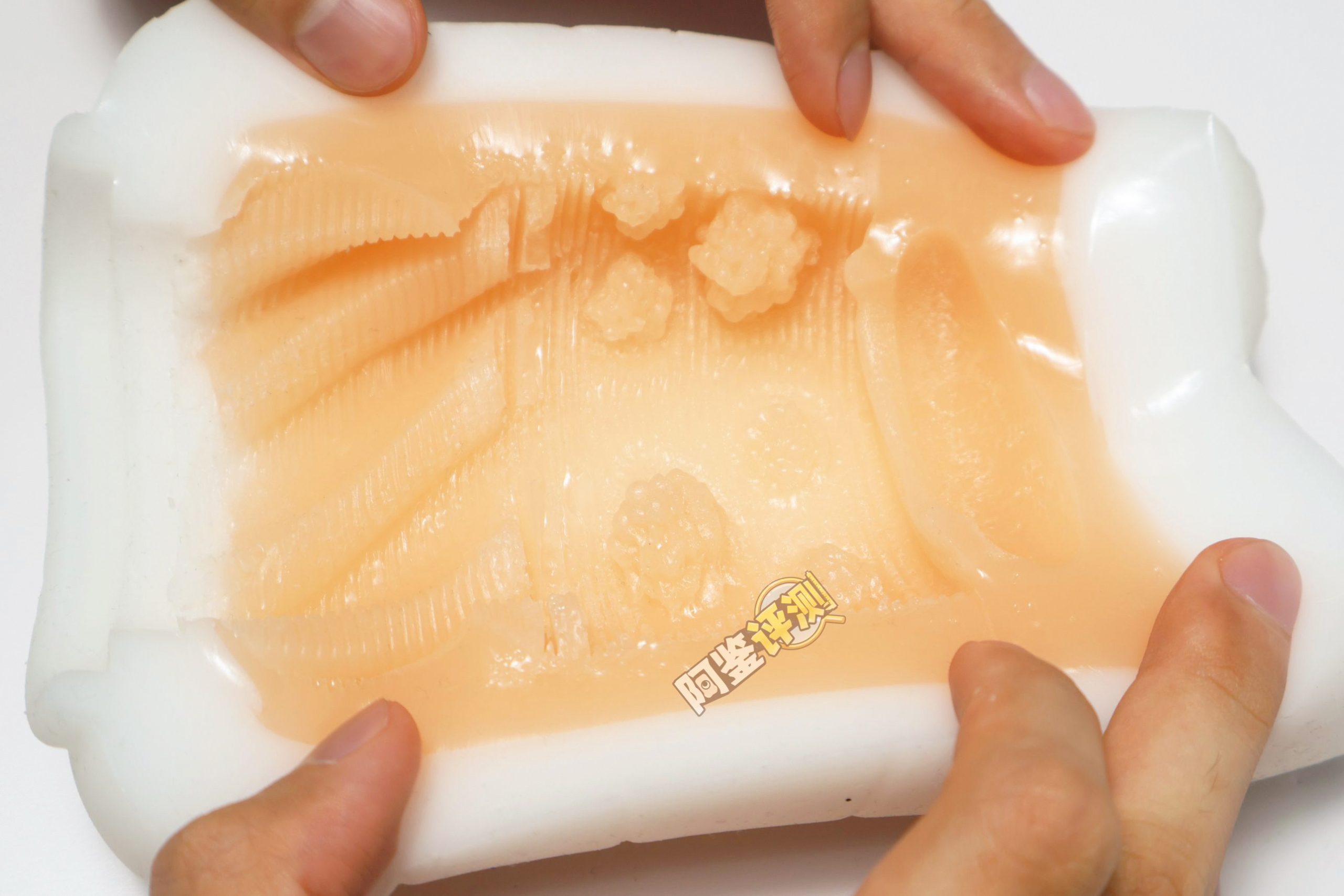 火炮——“圣女狩宴”评测！两只神兽盘踞在内的奇怪设定......不过体验还是足够好使