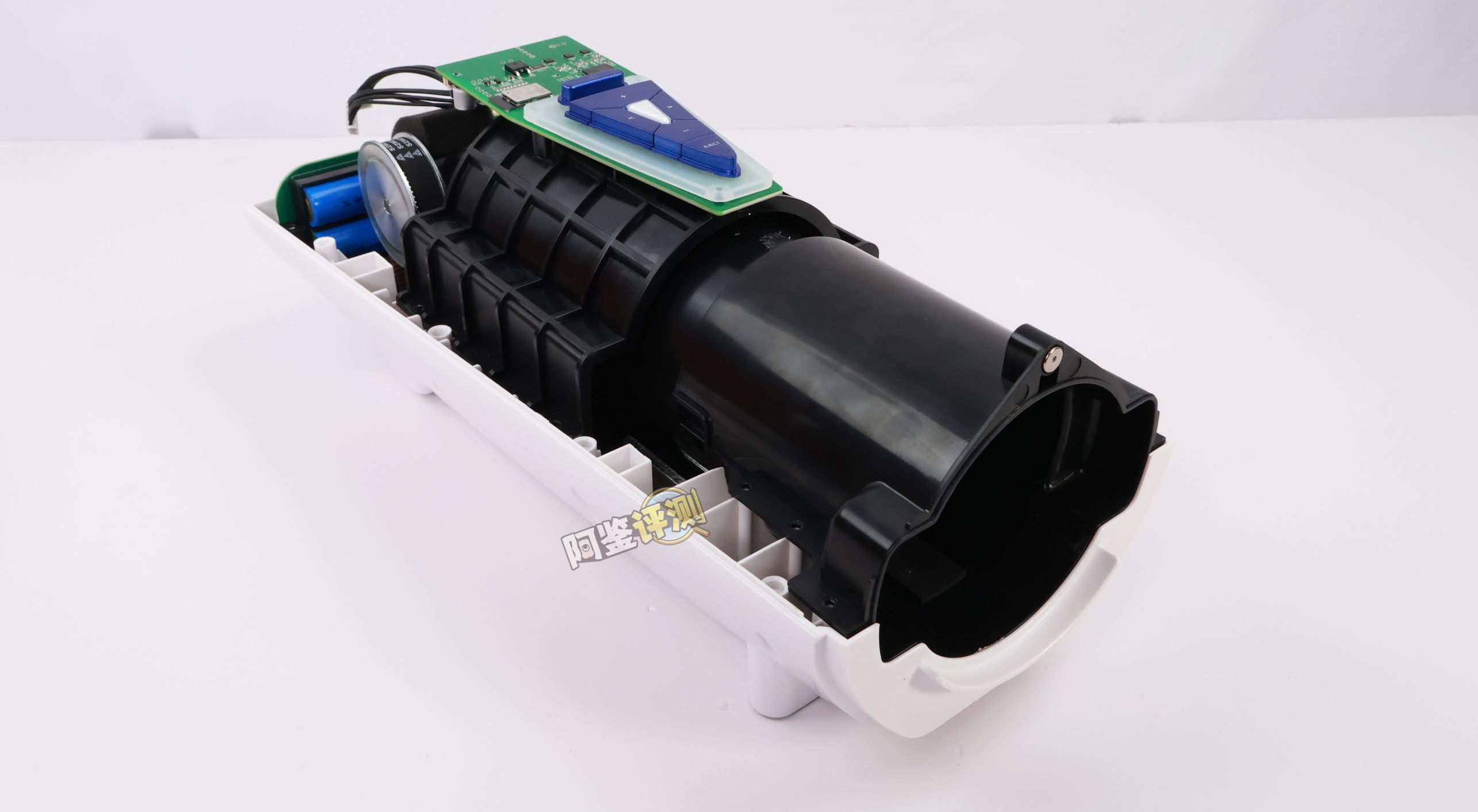 rends——“A10 PISTON SA+plus”评测!价值6000+!高端零件移植到土鳖设计上的四不像智商税