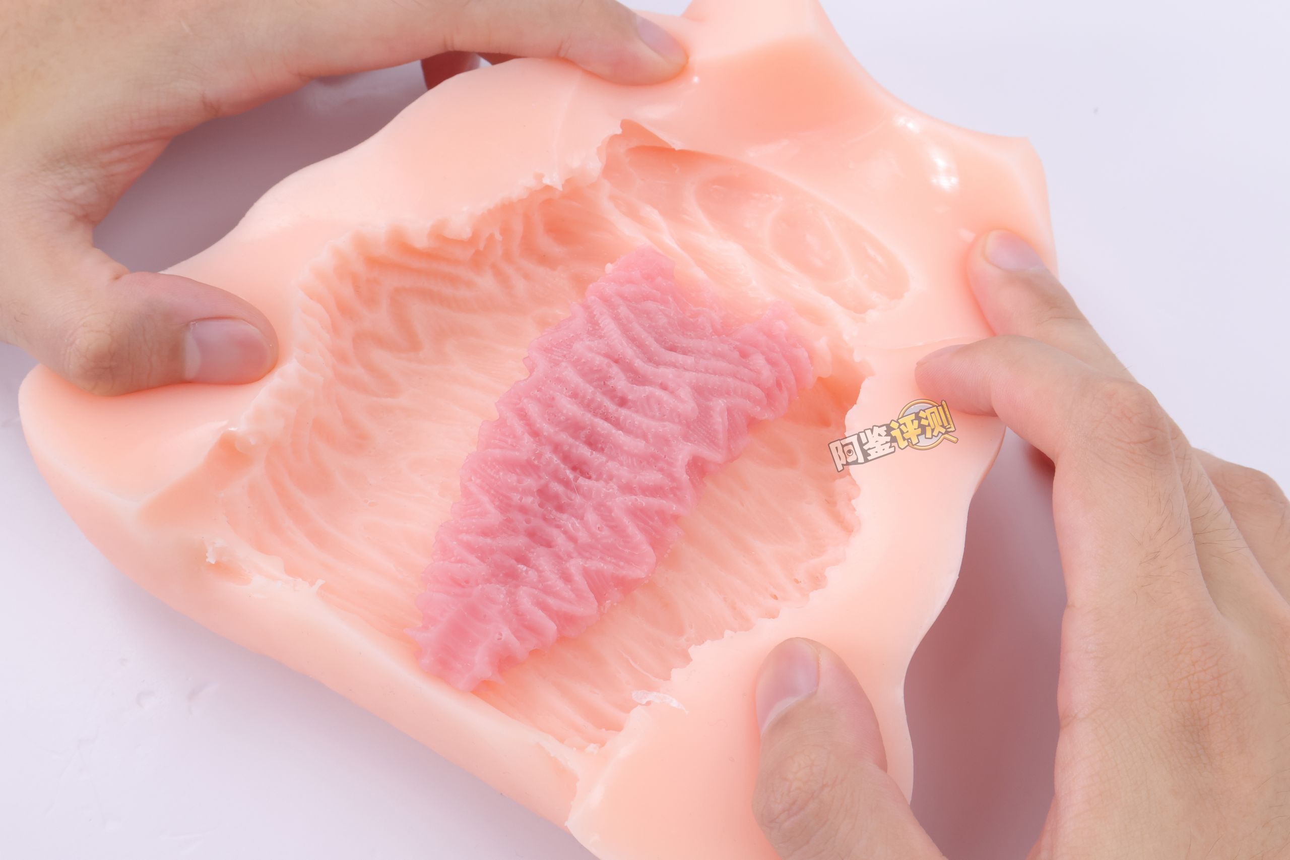 汤马托易士——“AIV NO.06”评测！大舌头很有新意，但软胶外形问题也很大