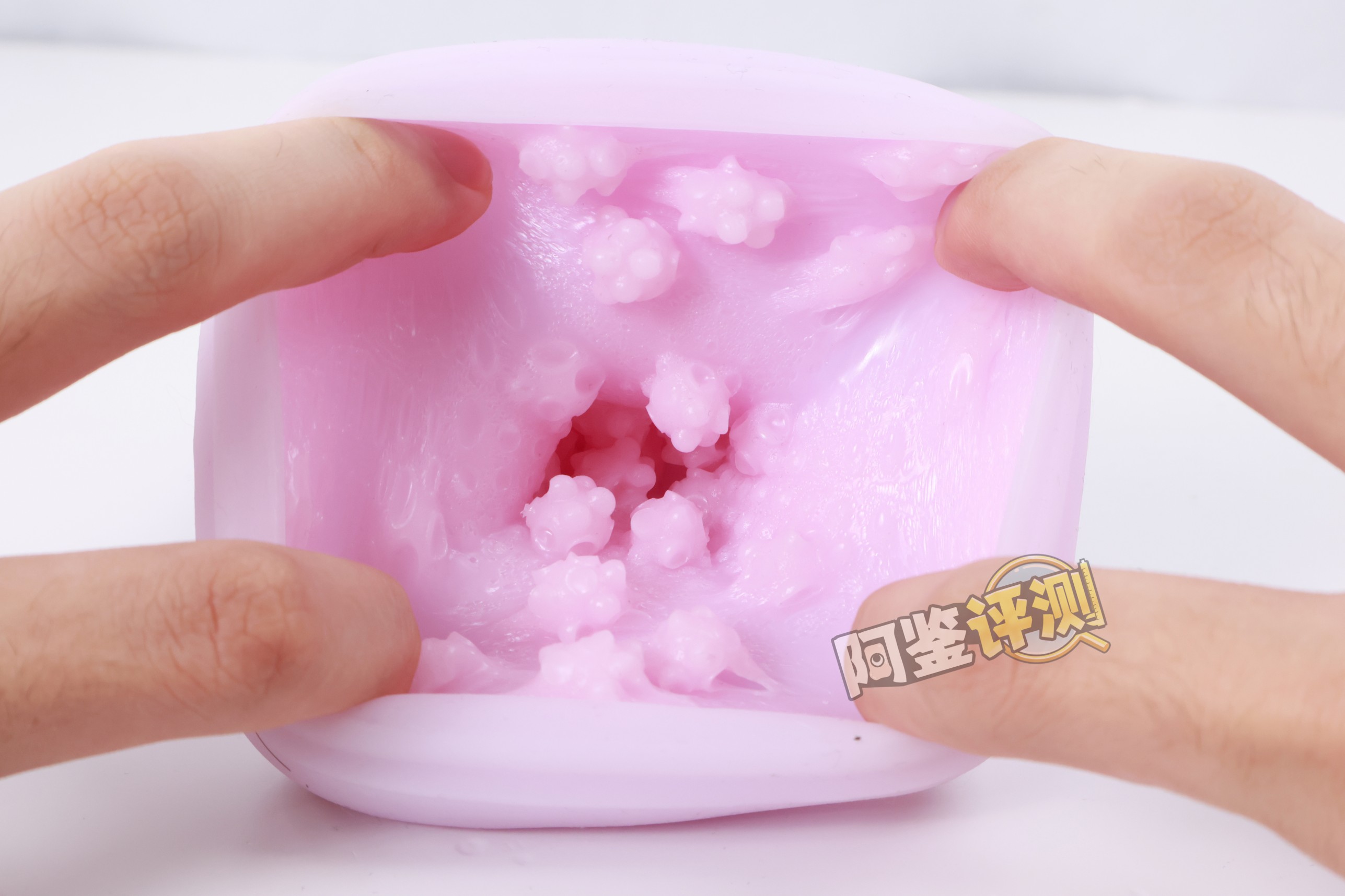 火炮——“绝顶激热”评测！牛牛向前冲！具有“随机性”的闯关型飞机杯！