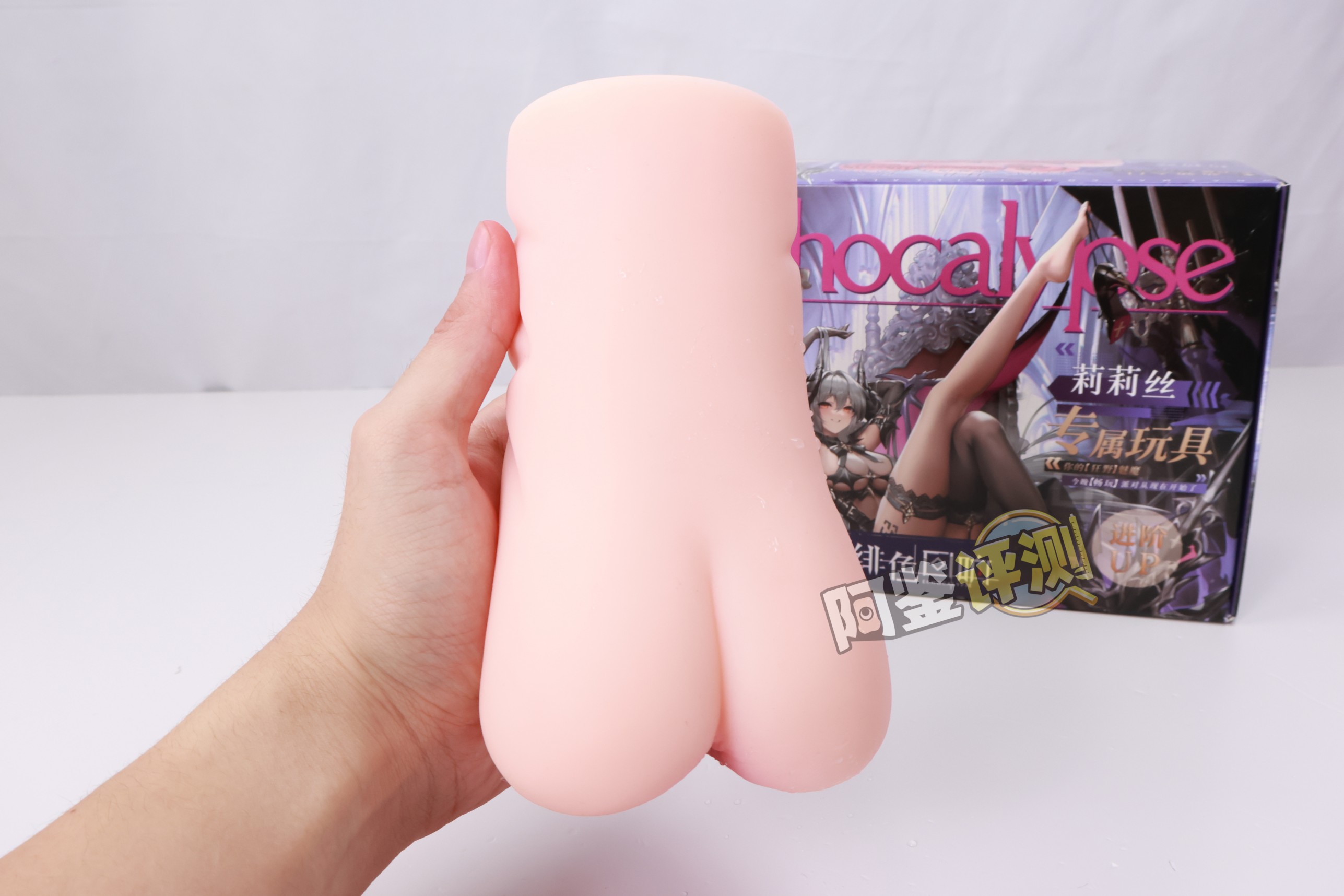 迷姬——“绯色回想—莉莉丝”评测！二次元手游联动飞机杯？竟然还有噱头拉满的破处设计...