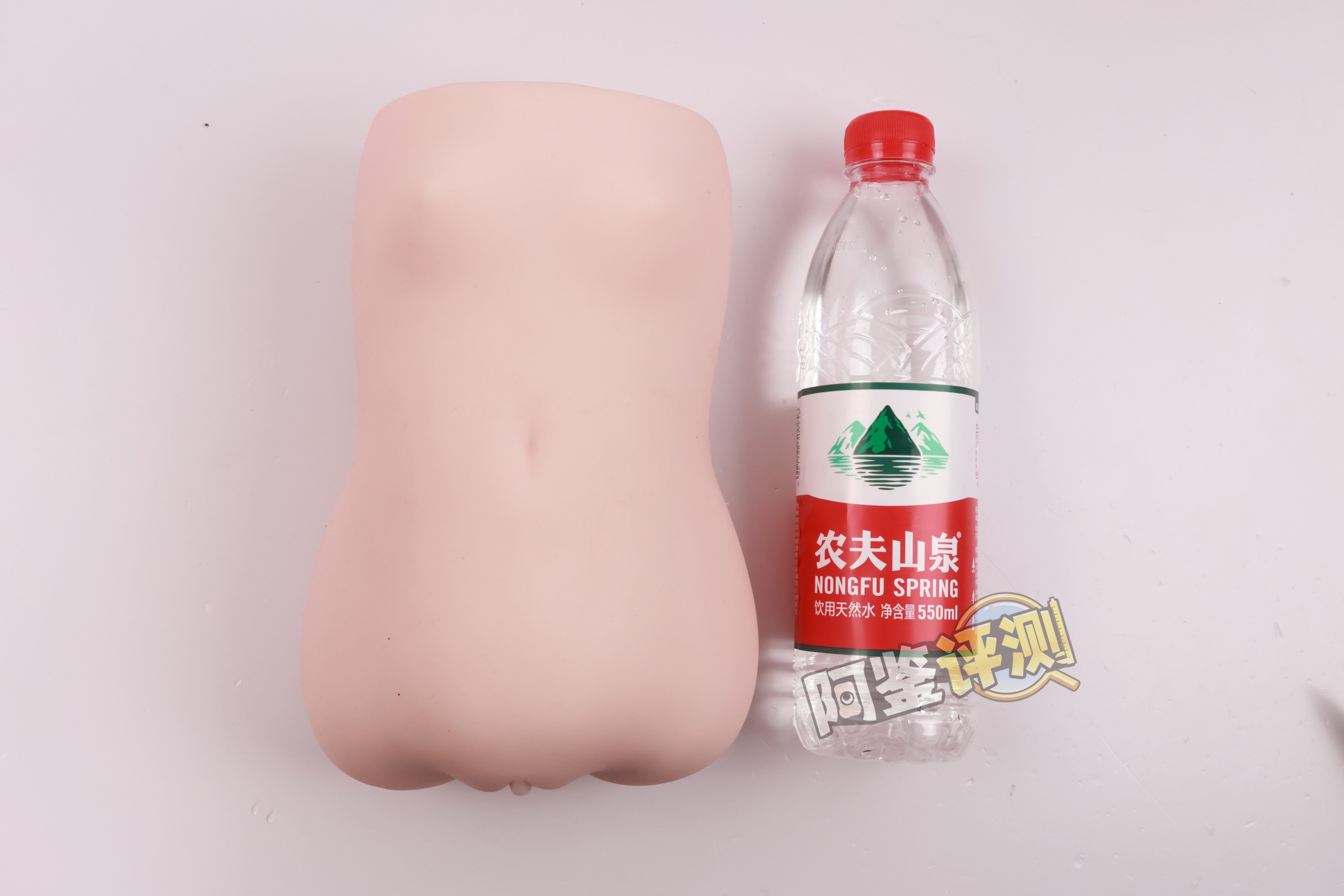 YOKUBOU——“贫乳兔娘”评测！通道体验很弱但重量拉满，方正小身体类别的高配版本！