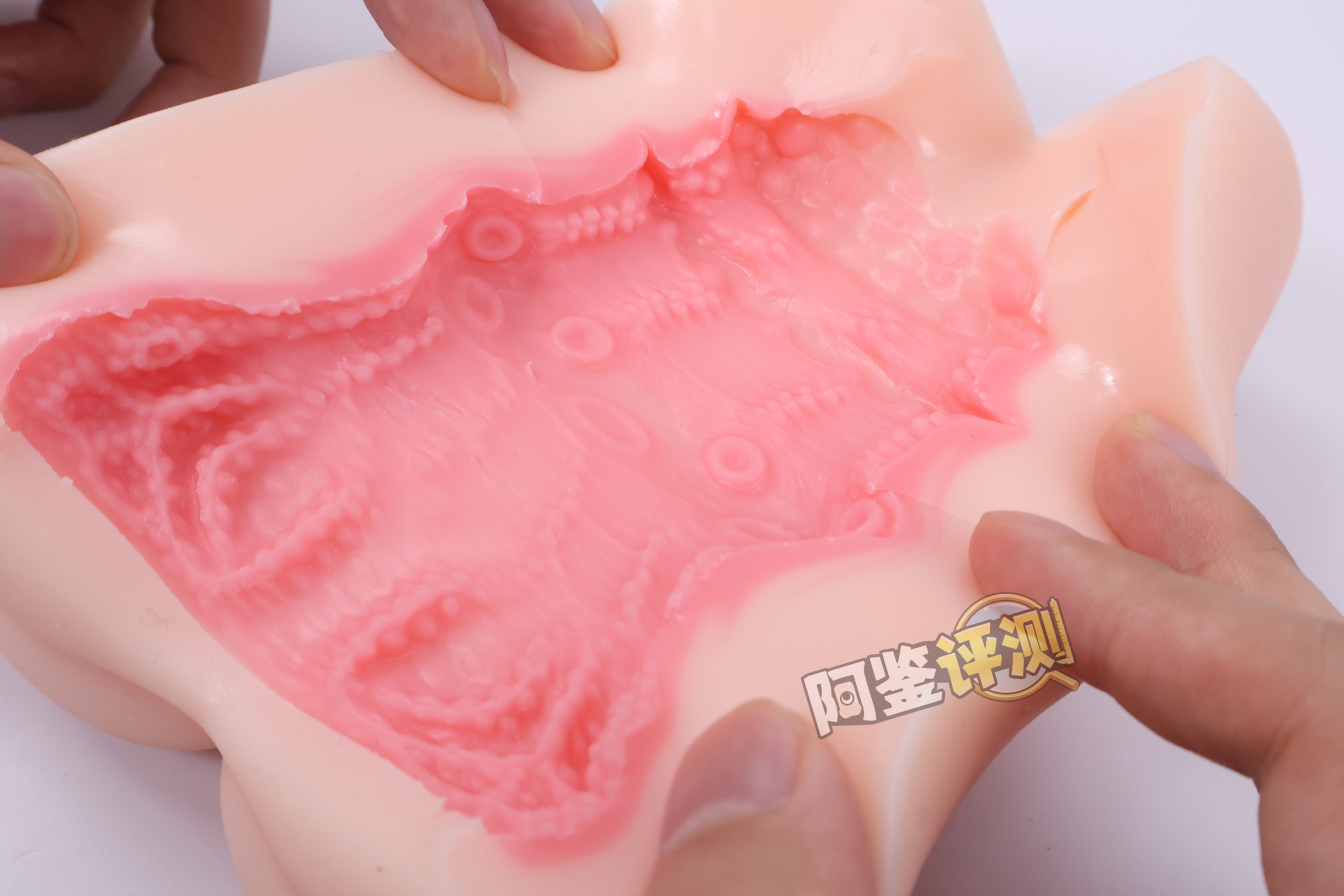 对子哈特——“黑月”评测！降级转型后的第一款慢玩产品，使用的居然也是那个材料....