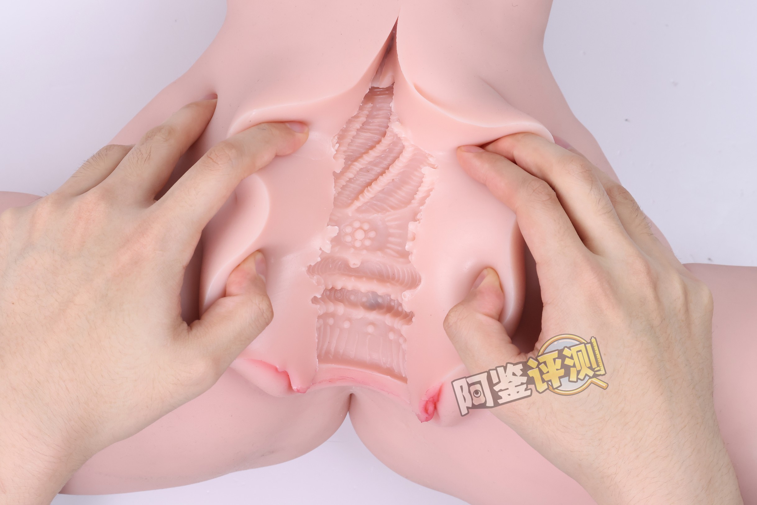 BONMOR——“美骨柔姬”评测！超级真实的肋骨握持感，但腿部和通道设计糟糕到难以相信