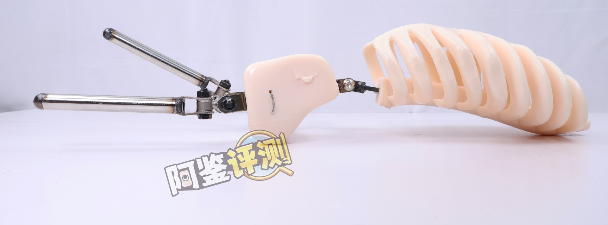 BONMOR——“美骨柔姬”评测！超级真实的肋骨握持感，但腿部和通道设计糟糕到难以相信