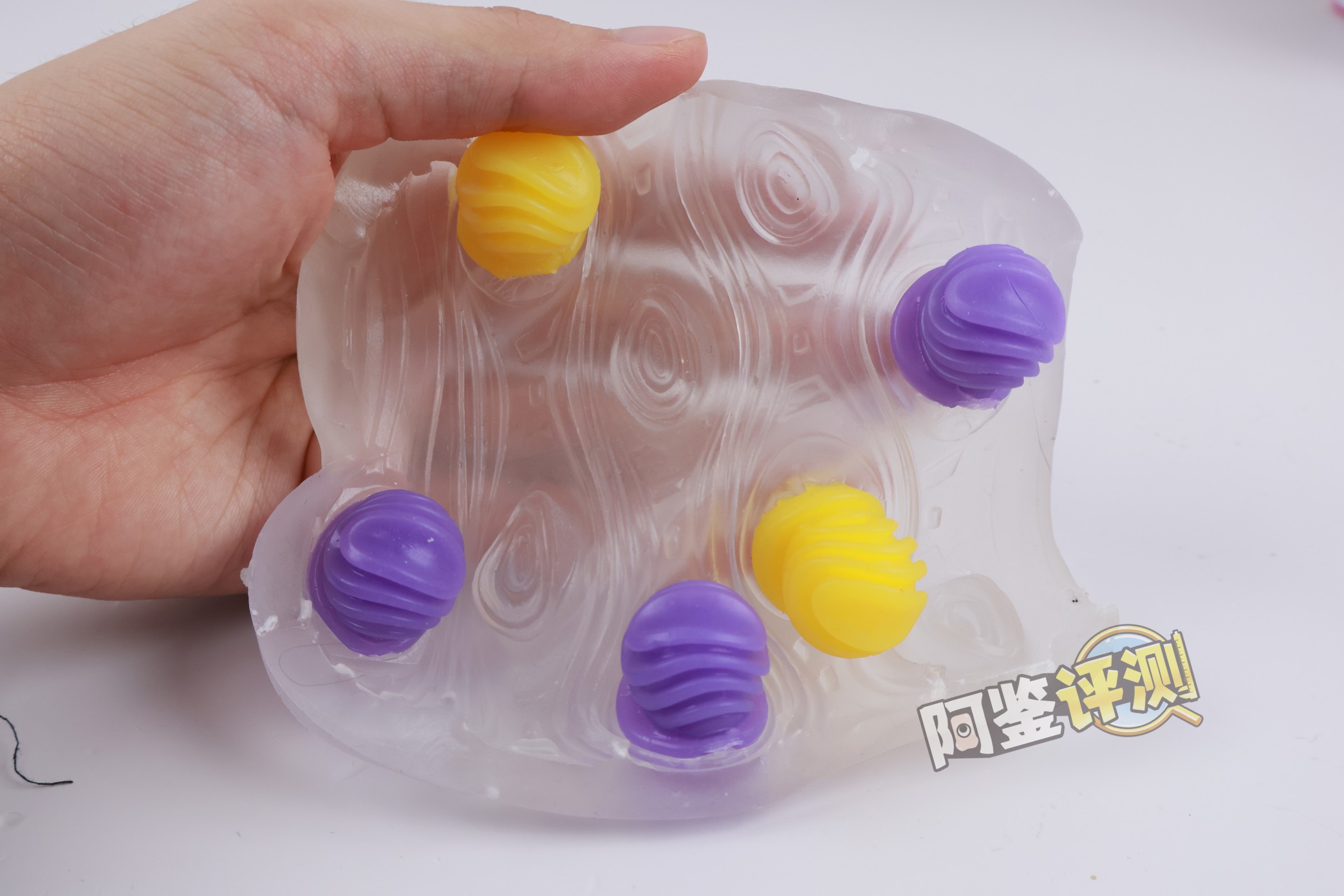 TENGA——“Bobble（魔力弹珠/疯狂方砖）”评测！高配版自慰套，需要手掌配合的“玩具型”飞机杯