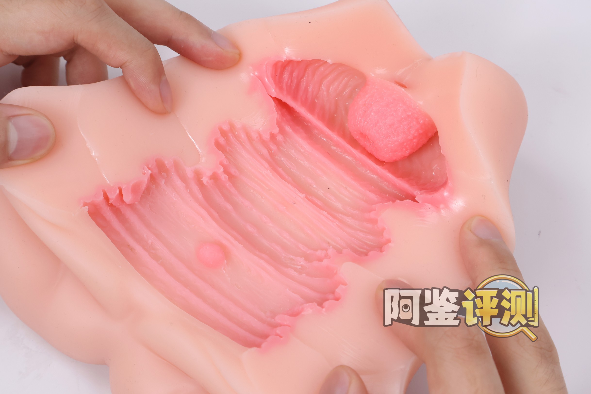 RQS——“梦幻精灵”评测！独特的厚实末端子宫设计，不过实用度好像没有那么高