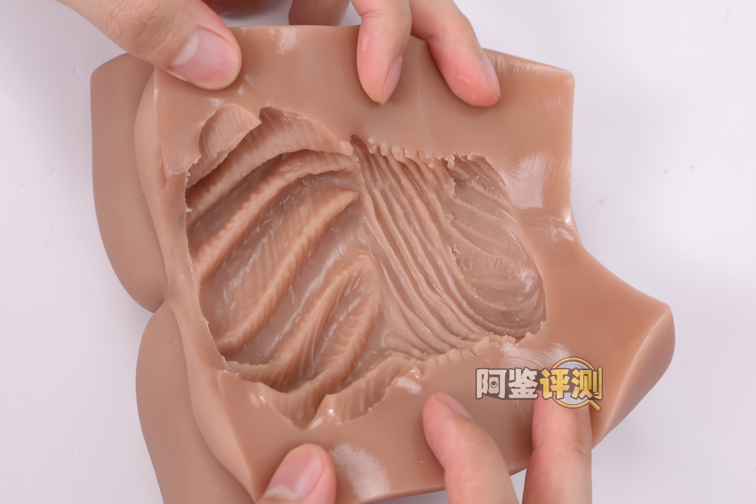 yokubou——“涩谷辣妹”评测！强烈螺旋的剐蹭感， 但通道有些太过松垮了