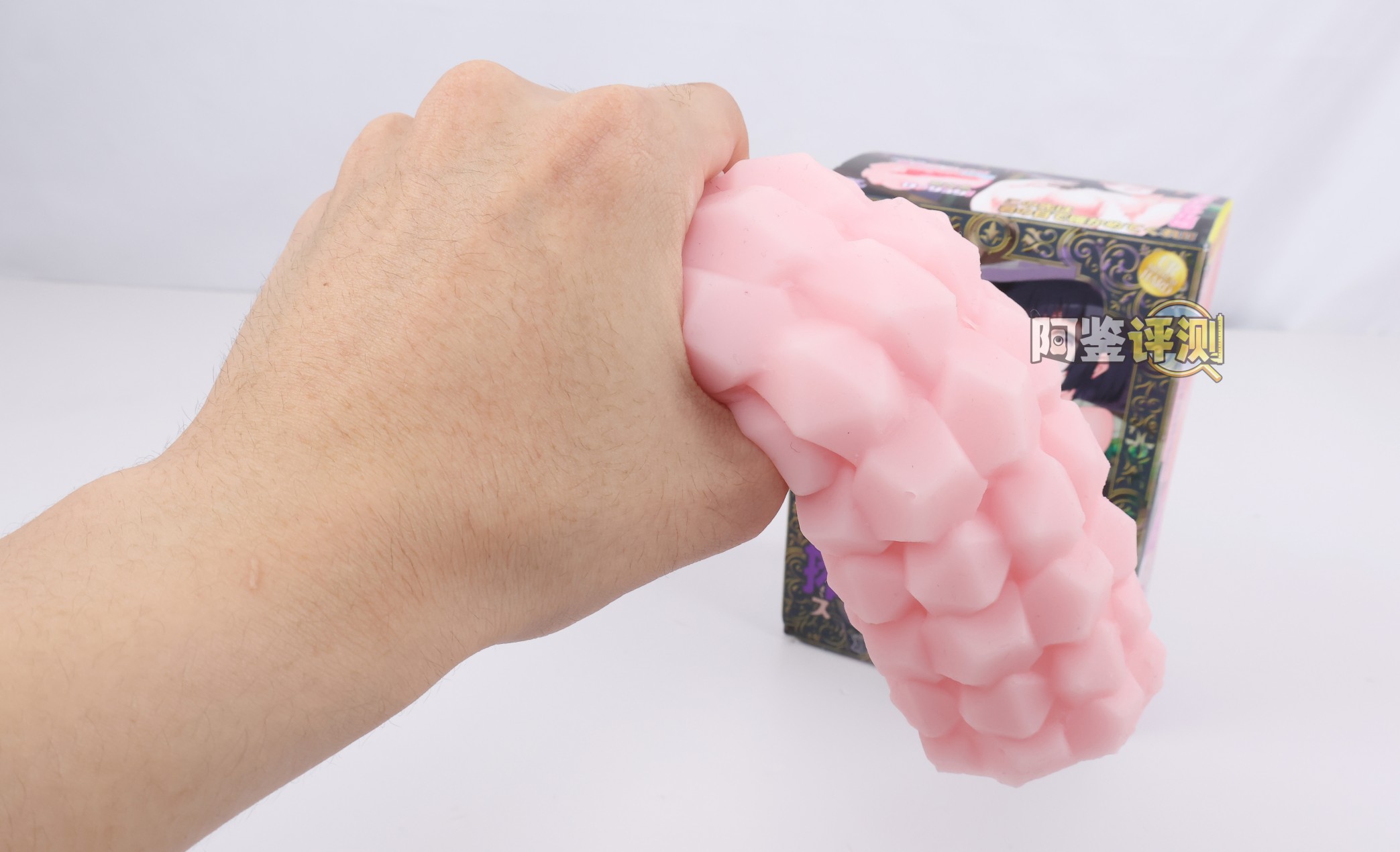 KK——“榨精术士”评测！外软内硬的旋转大块结构，有物理刺激但缺少一些肉感的包裹