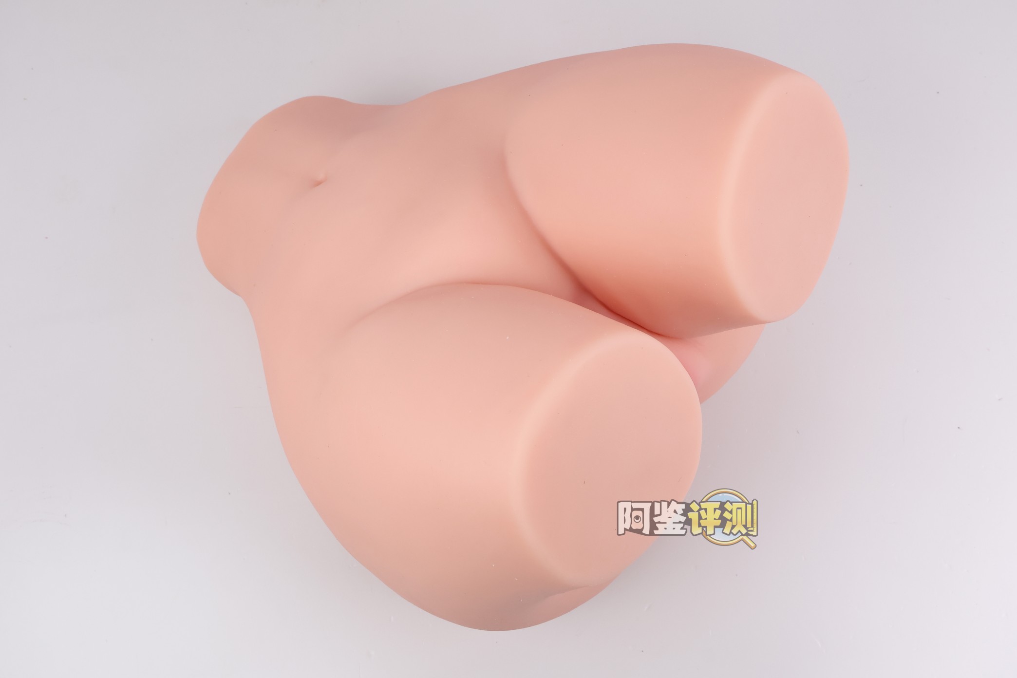 傲川——“臀娘”评测！专精趴式后入的超级大肉臀，床置“开大车”感觉的极致体现！