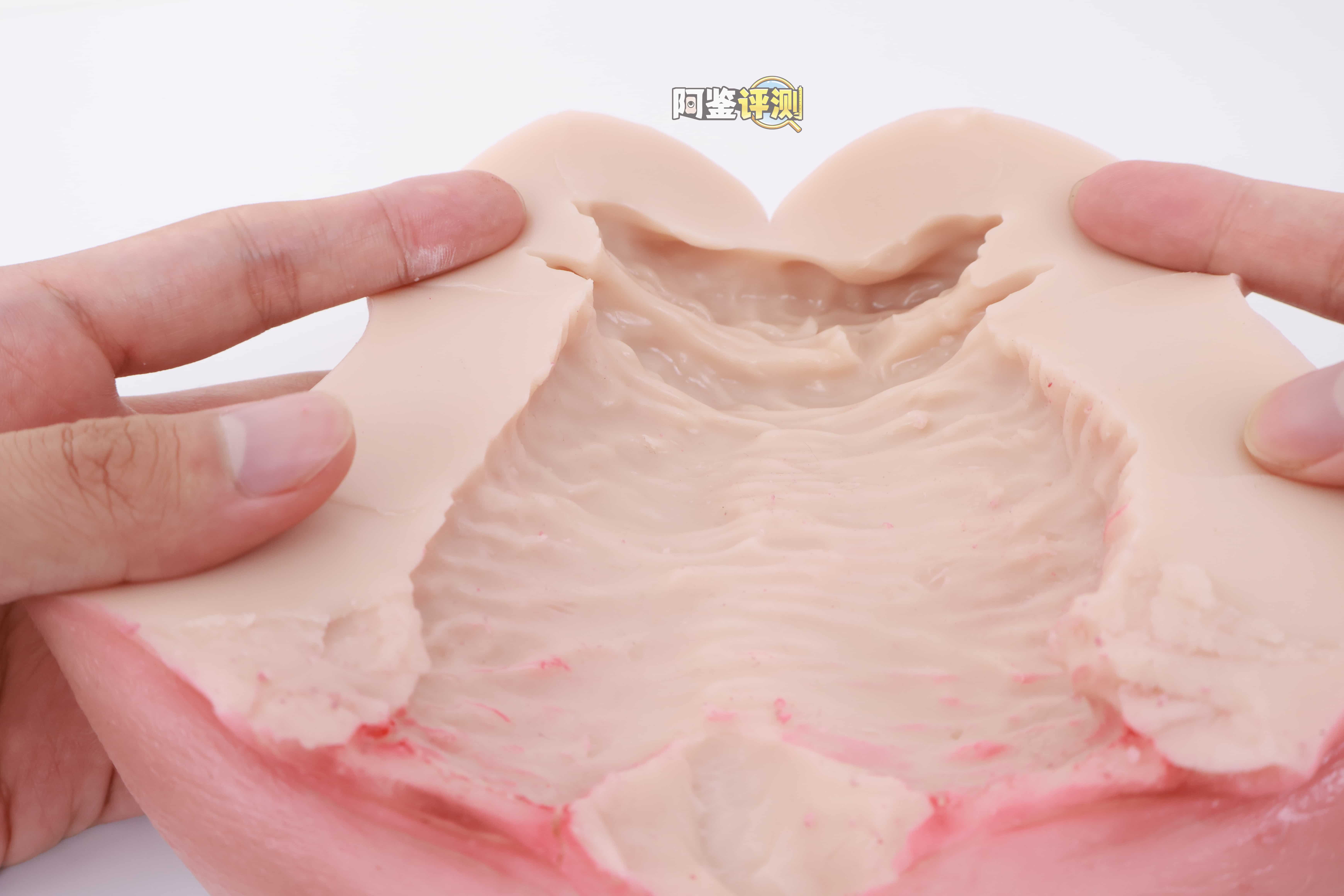 YUU——“极乐蜜壶”评测！使用硅胶材质制作而成的飞机杯，似乎没有我想象中那么难以使用