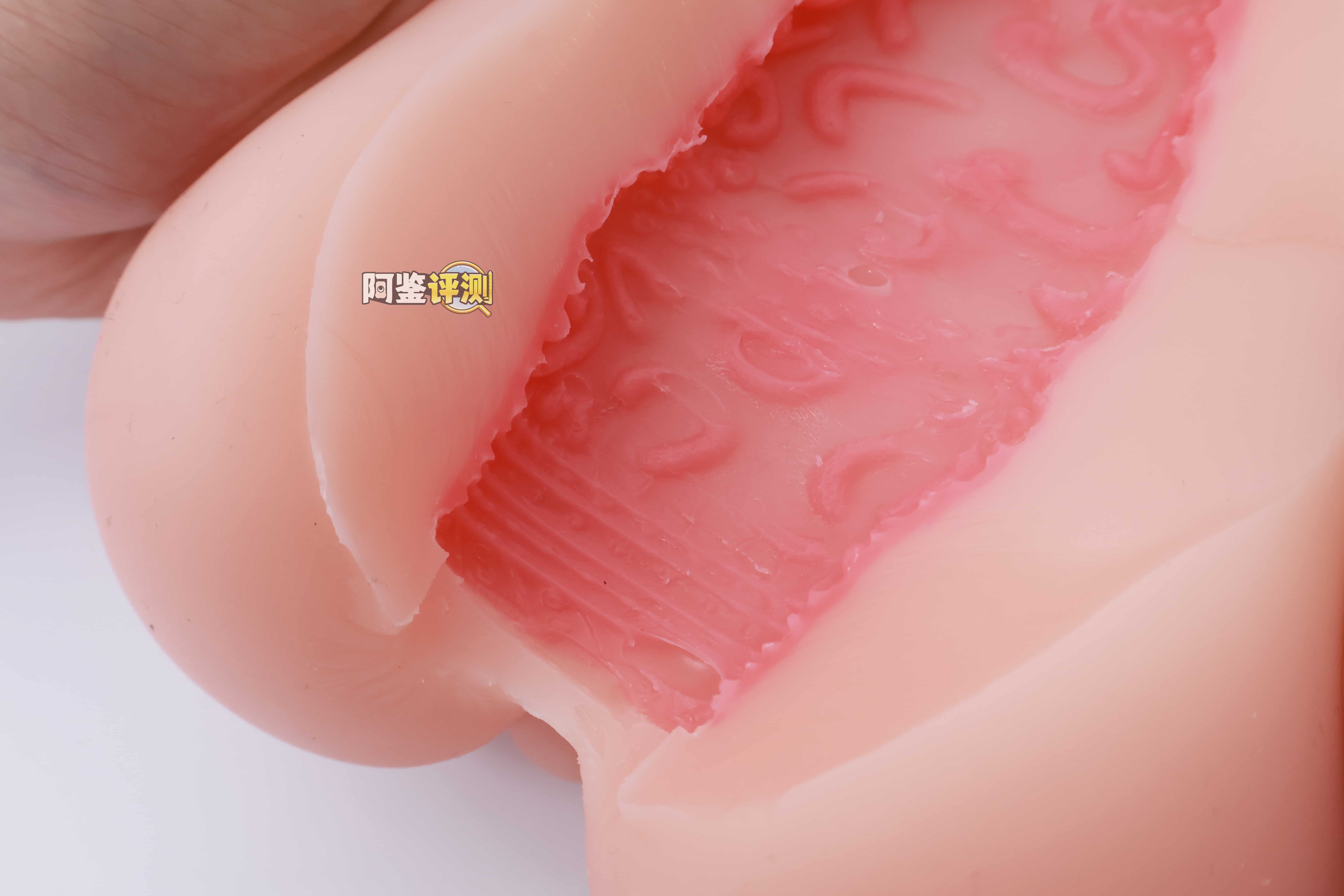 OK——“修女的侍奉”评测！中规中矩的双通道飞机杯，跟我预想得一样风平浪静