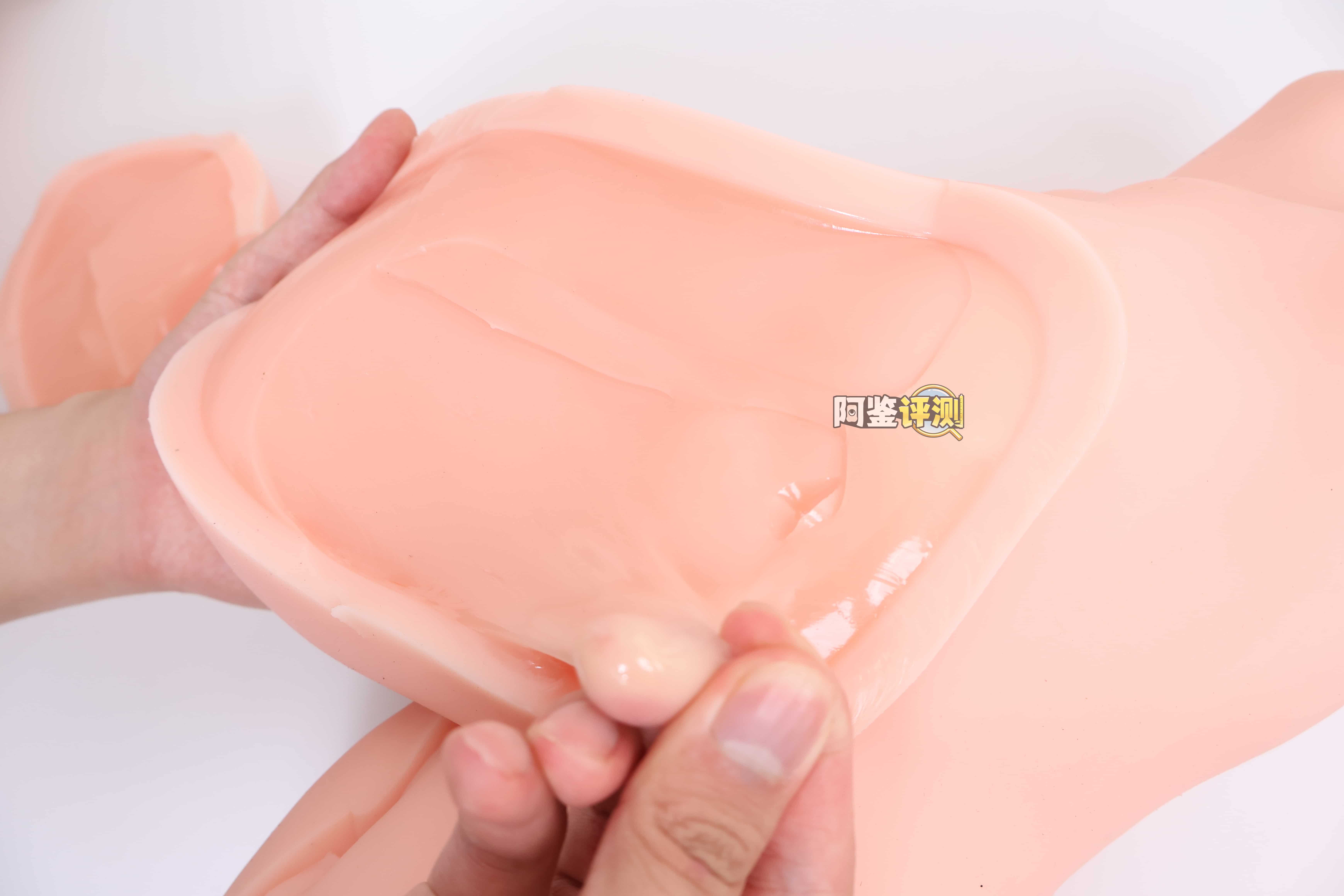 MODE——“幻乳龙娘”评测！小鬼魔皇的挑战者？不同材质的巨乳感觉确实是不太一样