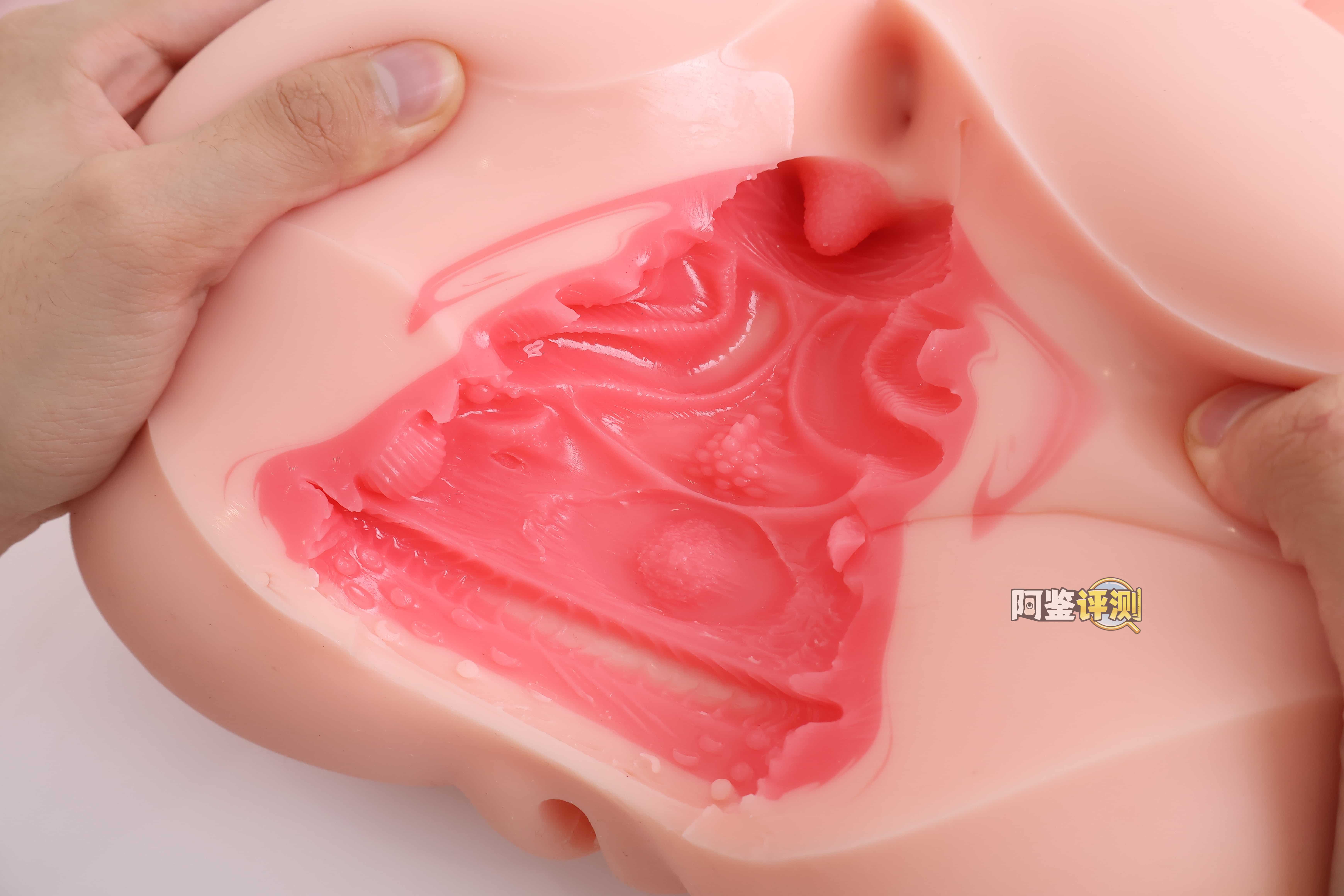 MODE——“幻乳龙娘”评测！小鬼魔皇的挑战者？不同材质的巨乳感觉确实是不太一样