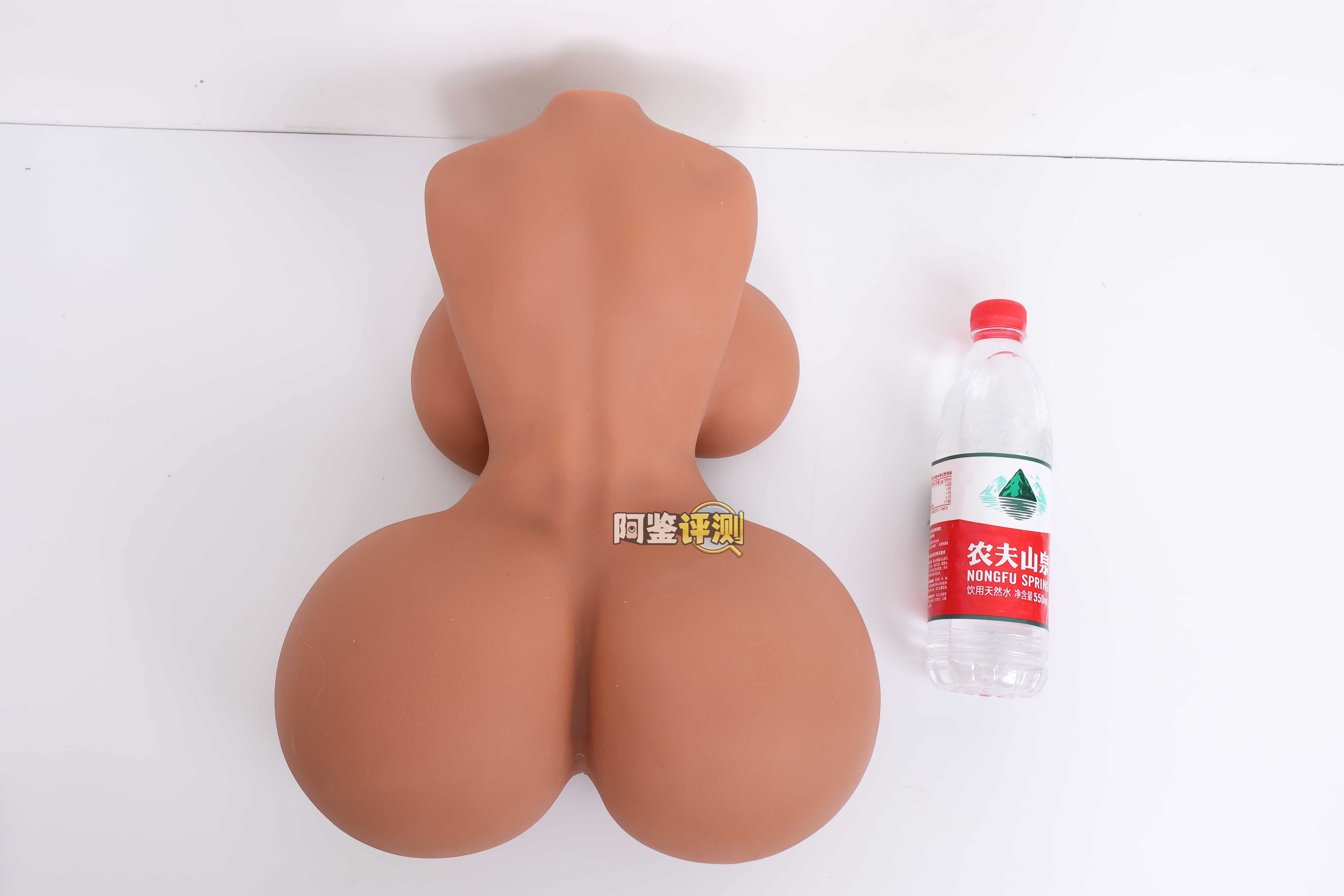 COC——“赤鸢”评测！ 创新工艺的全身软黑皮小身体倒模，设计概念不错但工艺上还有很多问题