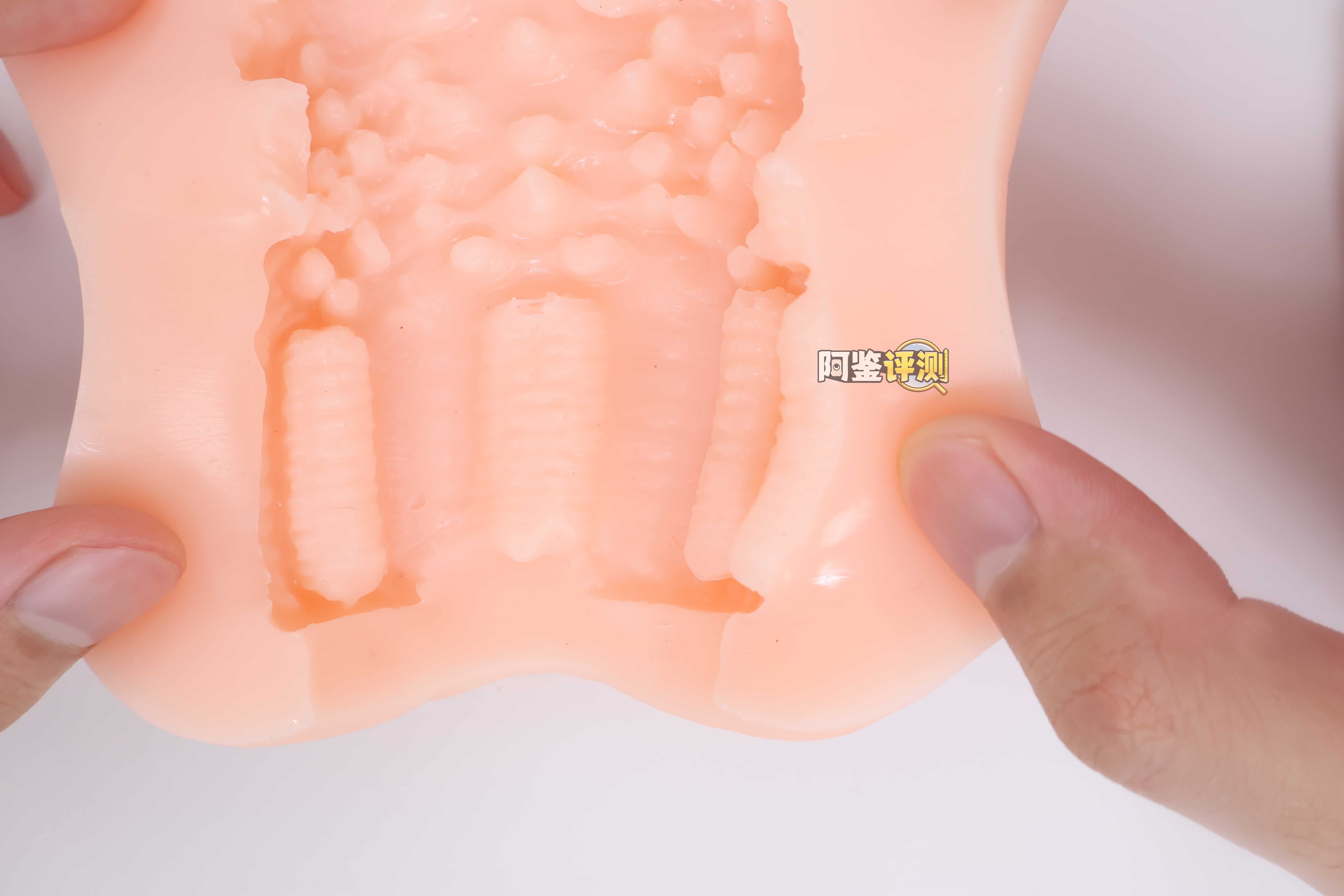 汤马托易士——”异世界精灵”评测！对子炼金术士的一比一模仿版，TPE的材质复刻排气感？根本不行...