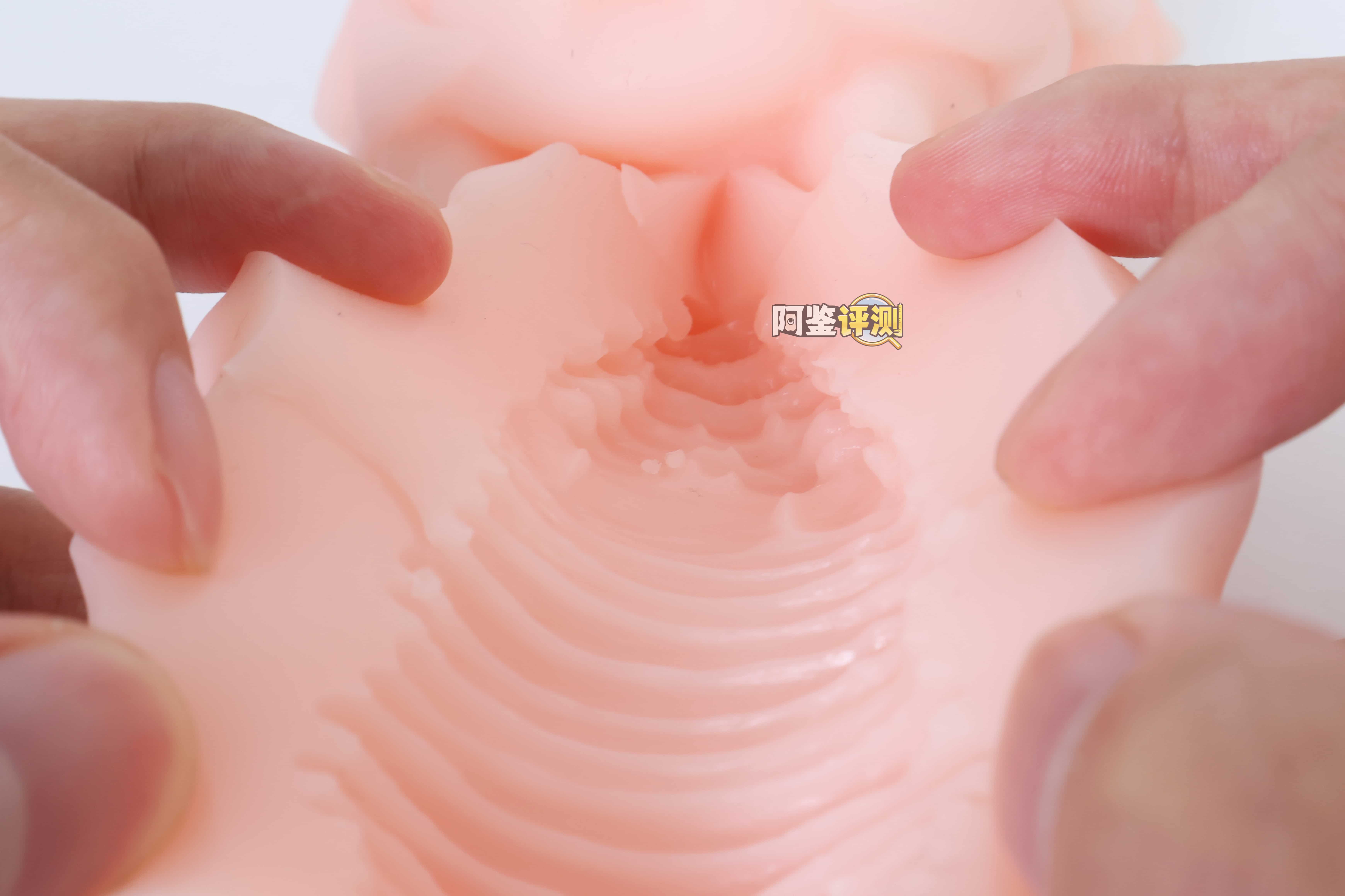 汤玛托易士——”猫乃井莉莉”评测！自家Vtuber联名的“人格排泄”主题杯，主题新奇但是设计敷衍