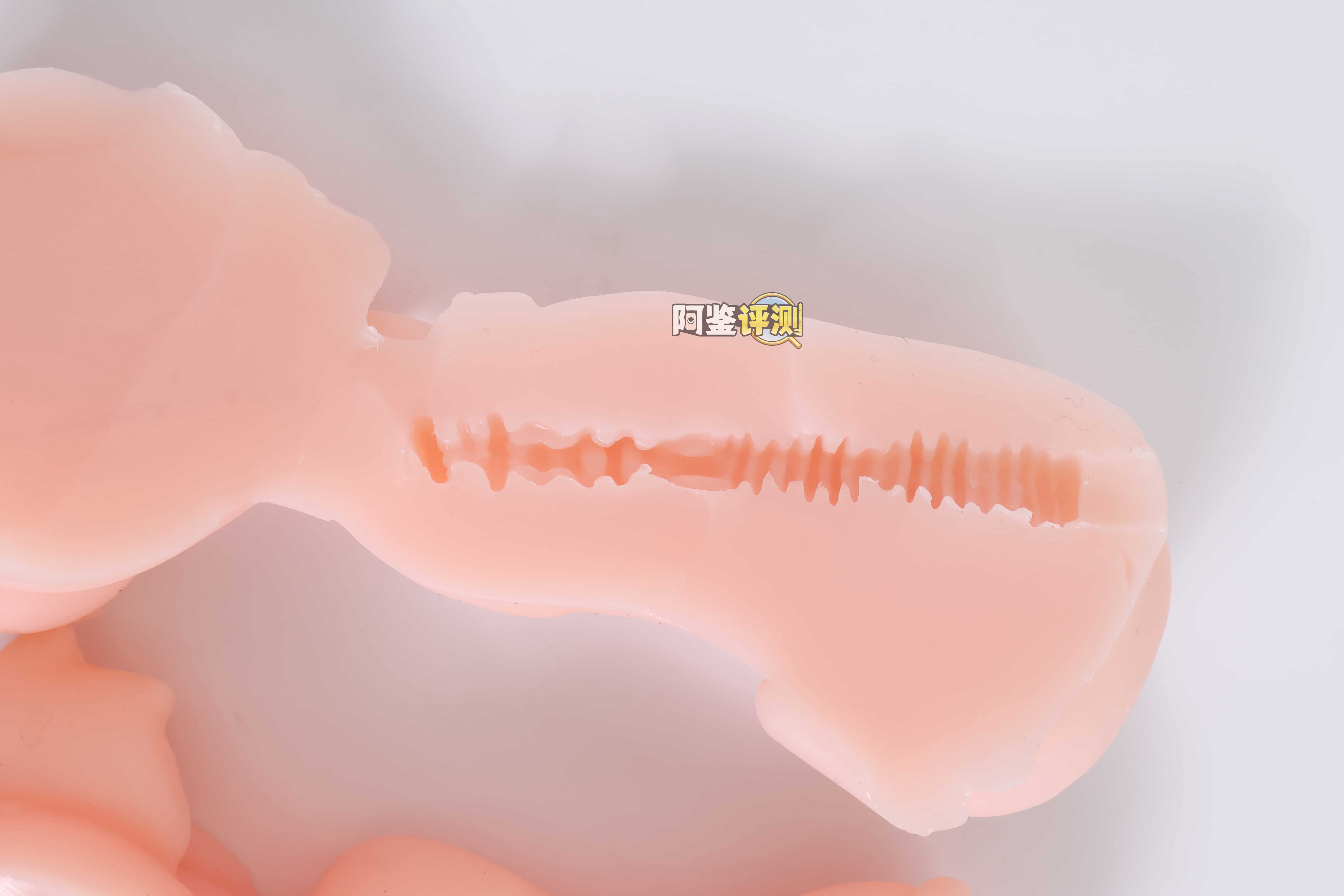 汤玛托易士——”猫乃井莉莉”评测！自家Vtuber联名的“人格排泄”主题杯，主题新奇但是设计敷衍